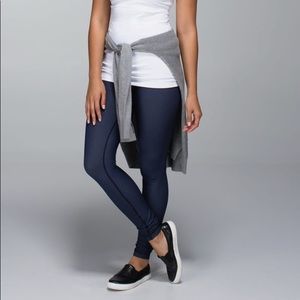 Lululemon Denim Luon wonder under roll down